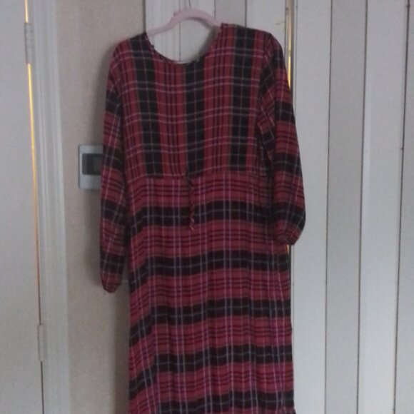Plaid Long-Sleeve Maxi Dress - Picture 1 of 2